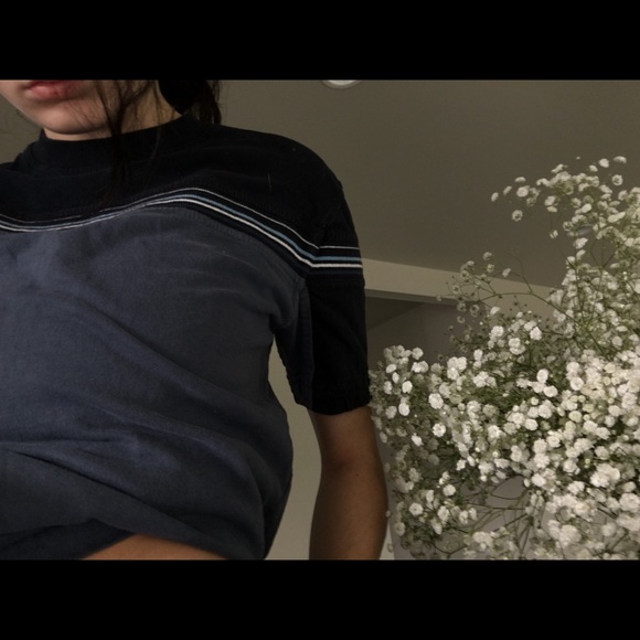 T-shirt alittle baggy - Picture 2 of 4